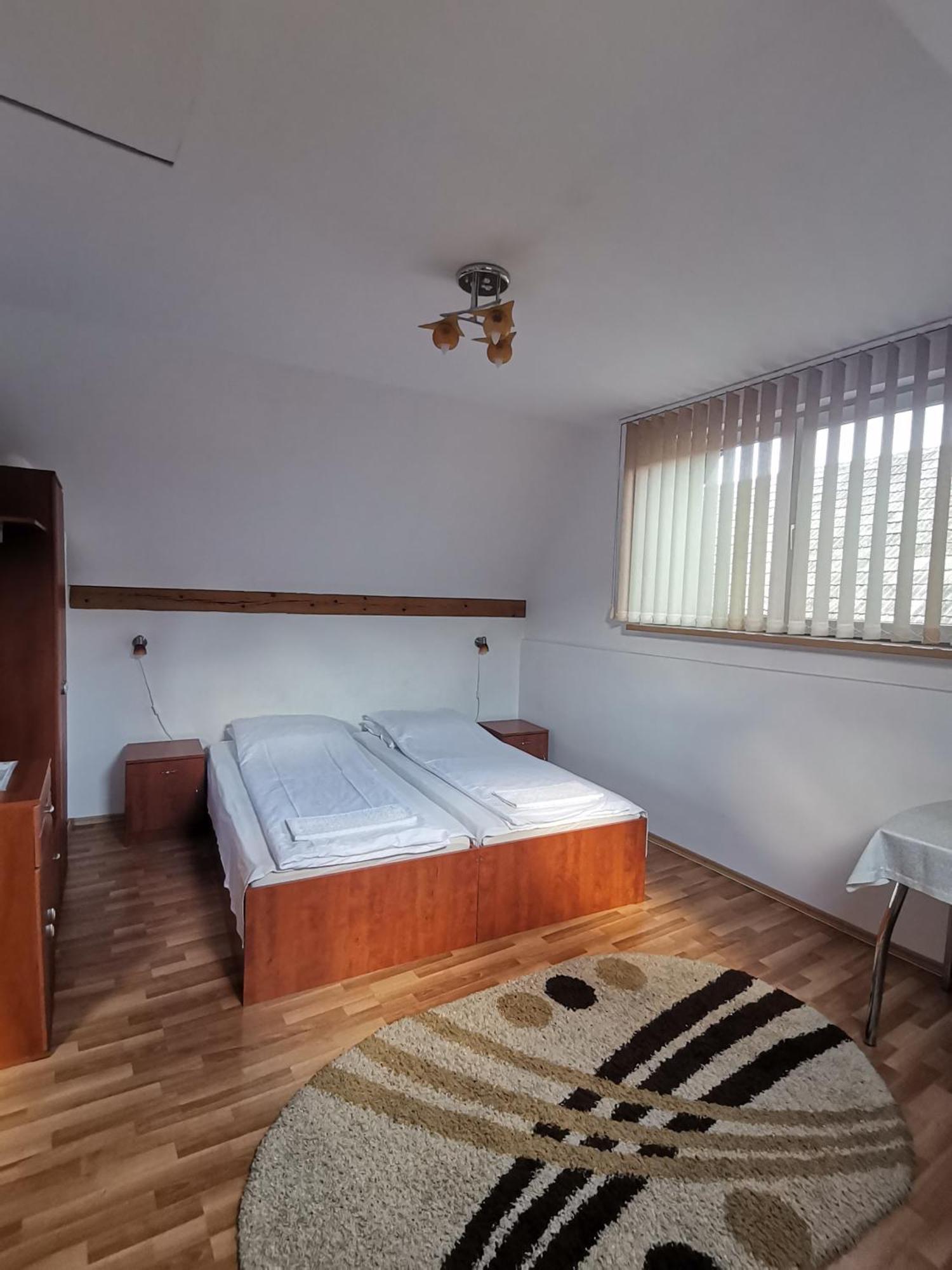 Casa Sara Hotel Săcele Eksteriør billede
