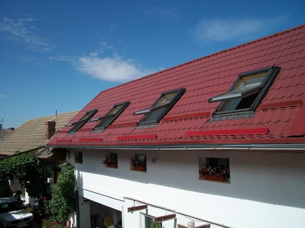 Casa Sara Hotel Săcele Eksteriør billede